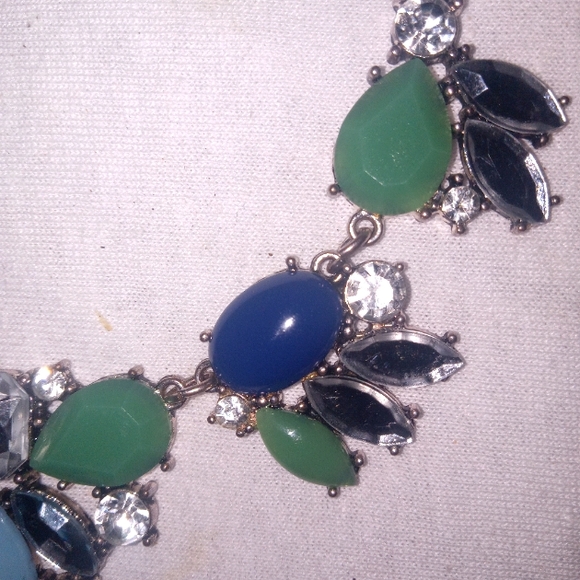 Cute, etc! Statement  Necklace GREEN AND SILVER tone 3 tone Cabochons Petty - Picture 4 of 10